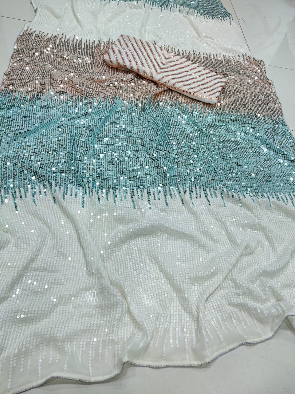 Best Saree Collections online InIndia - Joshindia