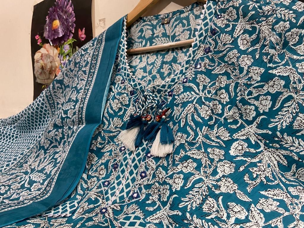 Buy Sky bluecolor lucknowi style kurta set for stylish look - Joshindia