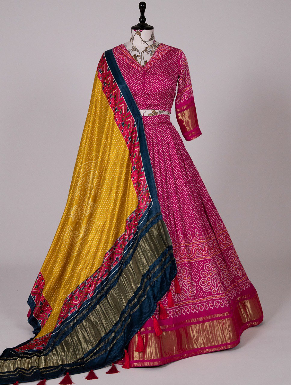Beautiful gaji silk traditional chaniya choli Online - Joshindia