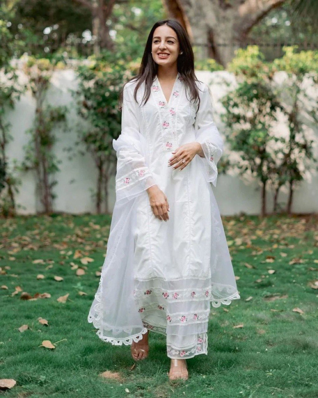 Buy white color lucknowi style kurta set for stylish look - Joshindia